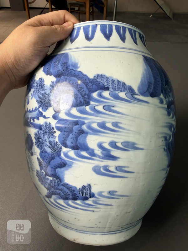 明崇祯 青花人物故事图莲子罐 - 图6